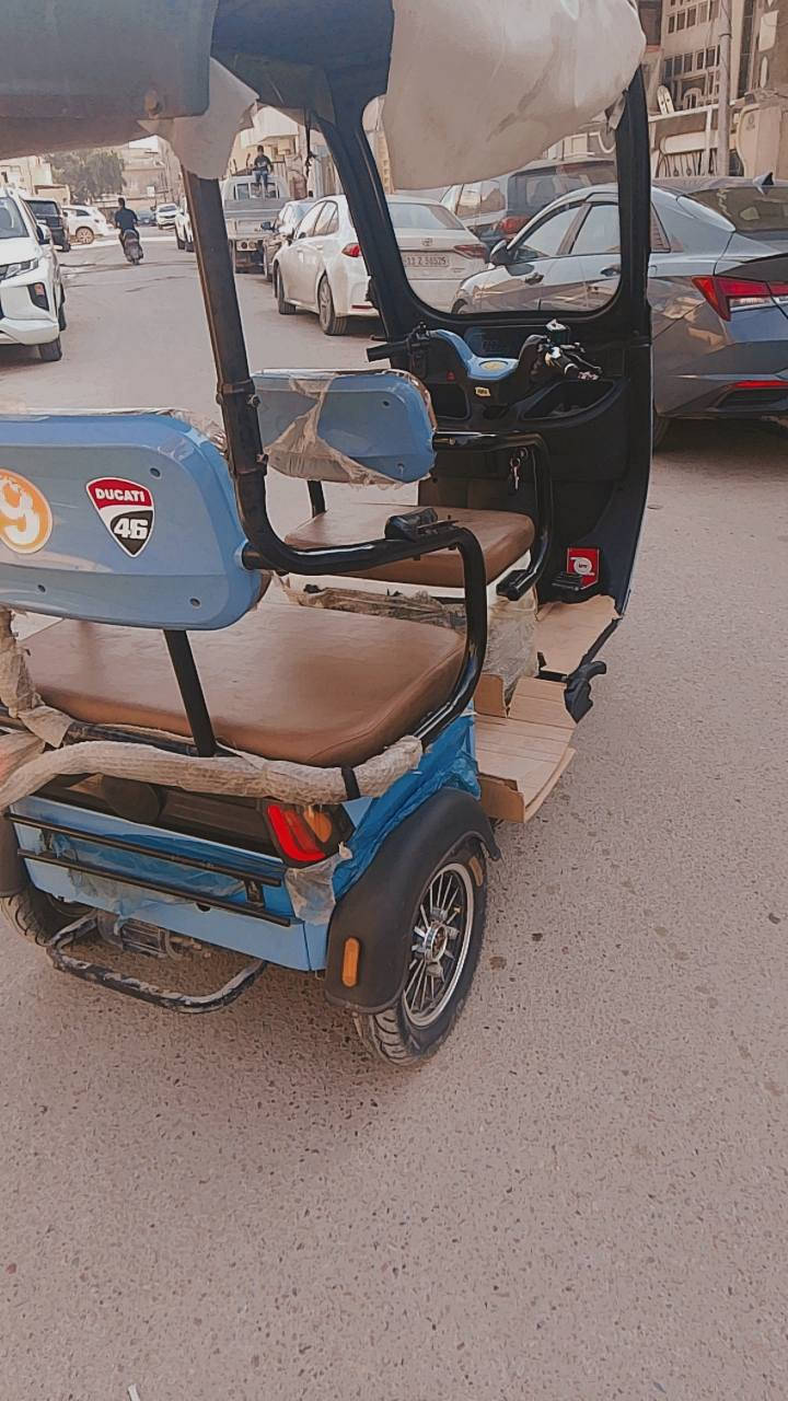 السلام عليكم تكتك شحن للبيع 3سرع بيه نضام B,D بيه بك صندوك خلفي تشتير يمنه ويسره وبيه هوايه مواصفات ممذكوره المهم السعر 1250 وبيها مجال بصيط مكان بغداد 
*********** بي واتساب
