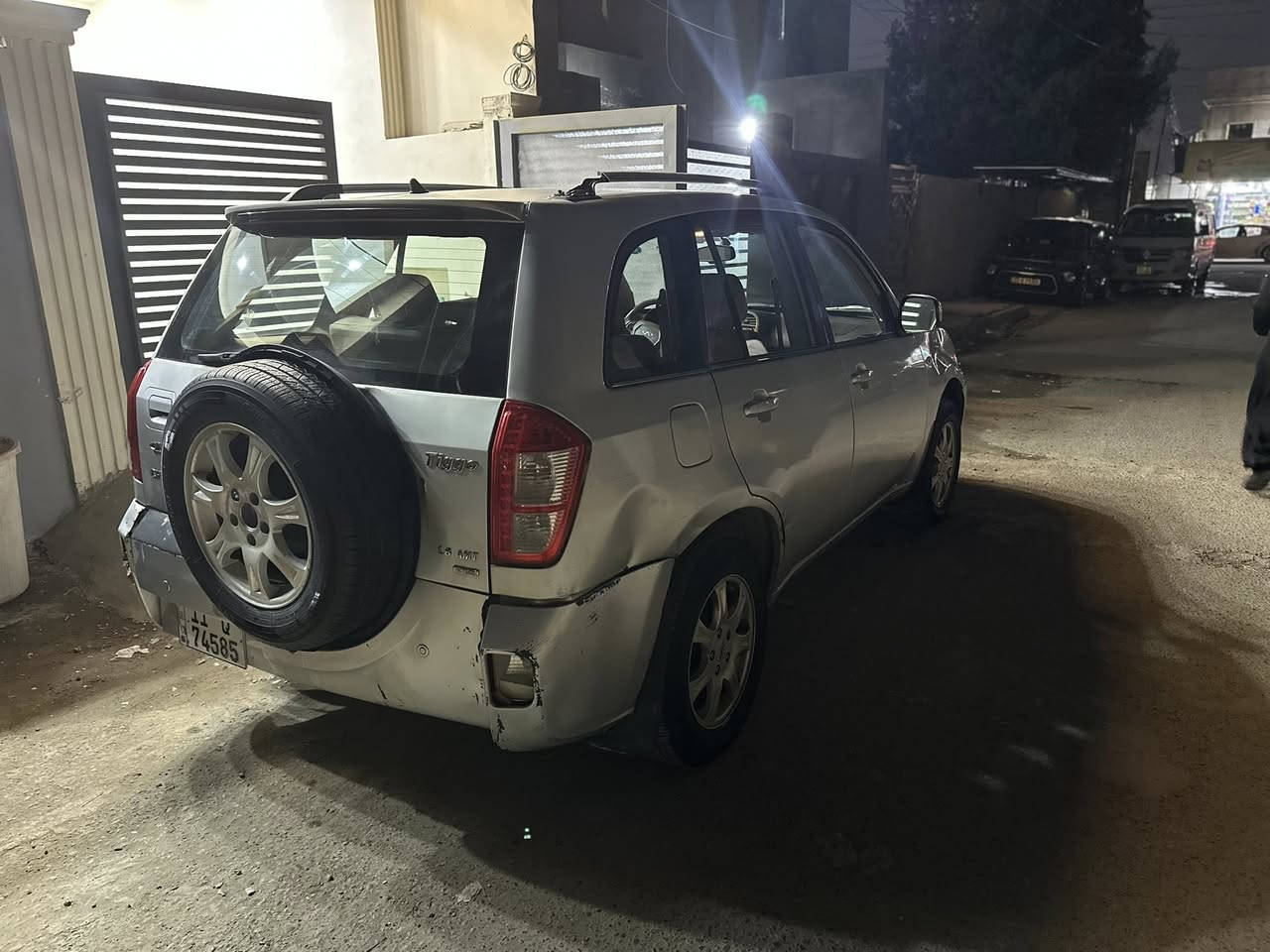 السلام عليكم
شيري تيكو 2013 للبيع
سنوية باسمي رقم بغداد دولي جديد محرك 1800
حساسات خلفية تدفئة كشنات تحكم ستيرن
فتحة سقف تبريد شغال 

گشرهة بلادي مابي صبغ او تبديل
بي كم ملاحظة الي واضحات بالصور

مكاني بغداد الرفاق

السعر المطلوب 65 ورقة وبيهة مجال
للتواصل ***********
