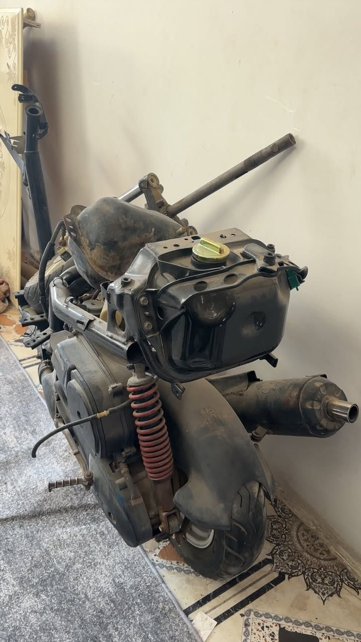 السلام عليكم ماكس عدله مفصخه  بيه مكينه رمبه مشتغله سبوع فقط ملاحضه مكينه رمبه مكلف بنشر هـ/***********
