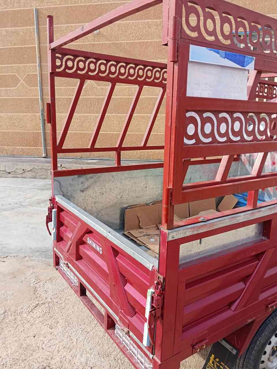 السلام عليكم ستوته 25 كفاله عامه غلاف ومحجر سعر 3600 وبيه مجال ***********
