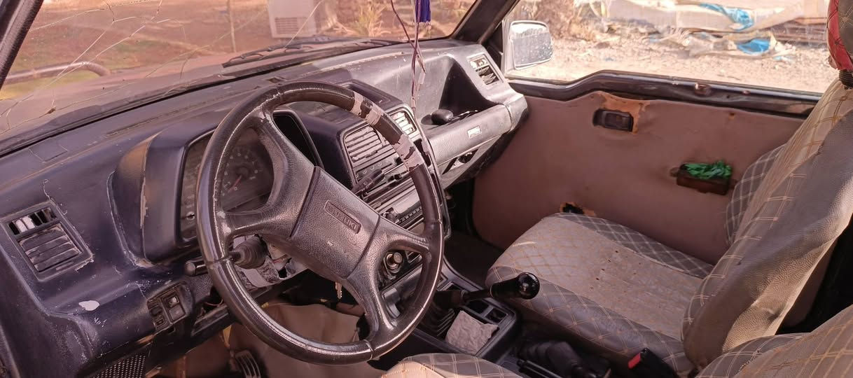 سازوكي تك باب. كير عادي. محرك بلادي بدون تحوير. جام كهربائي.الرقم بغداد مشروع وطني سنويه لشهر ٧ ياله تسقط. تحويل ثاني يوم. السعر ٣٣ وبيه مجال بسيط. السياره مكانه واسط. بدره. للاستفسار ***********

