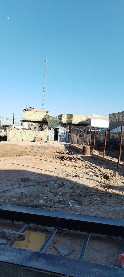 سلام عليكم دار البيع زراعي سنت 25 المساحة الكليه 1450 بناء البيت مسقف 450 العنوان طريق دغاره مجمع الكرار ***********
