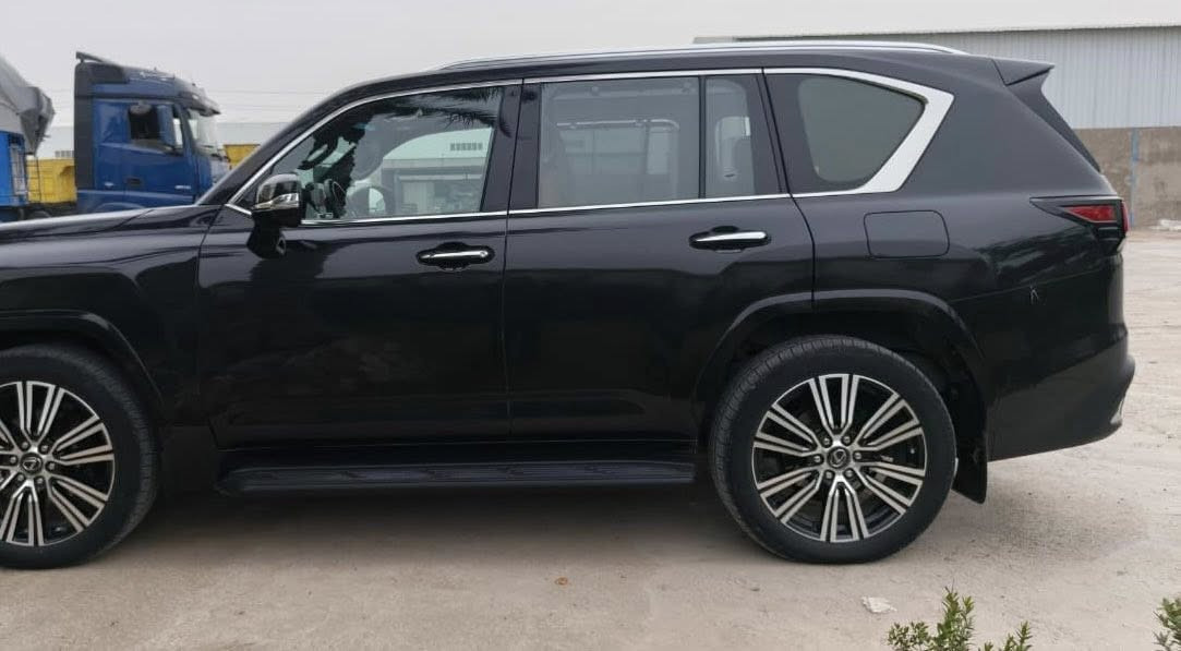 لكزز 2023 ساز
كفالة عامة
ماشية 51 الف
السيارة بزيونة 
***********
