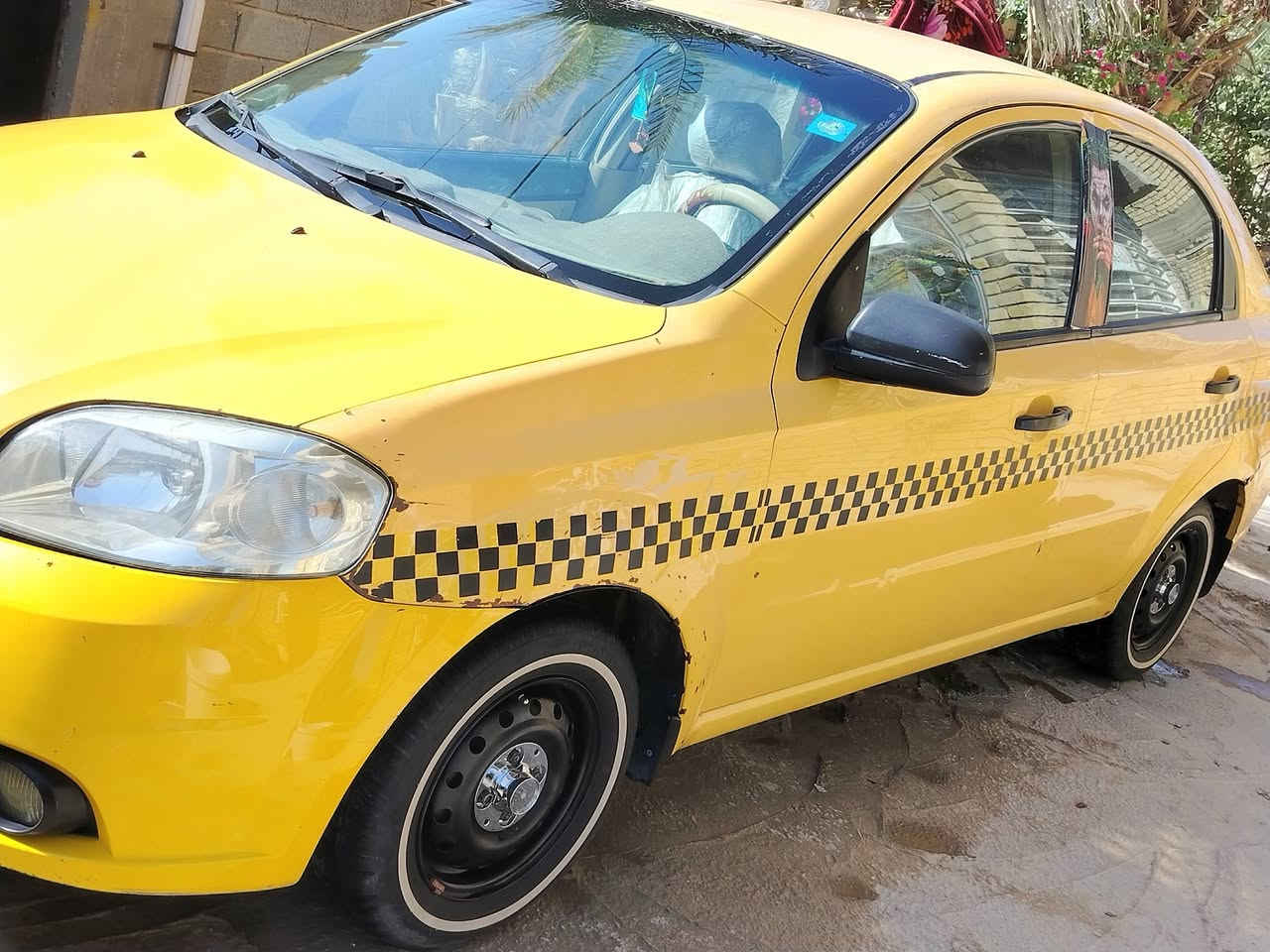 السلام عليكم افيو للبيع 2010 بسمي العنوان نجف الاشرف السعر 55 وبيه مجال رقم كربلاء انكلازي اذا اكو مراوس واطي. انا فرق وشكرا وهاذا رقمي ***********
