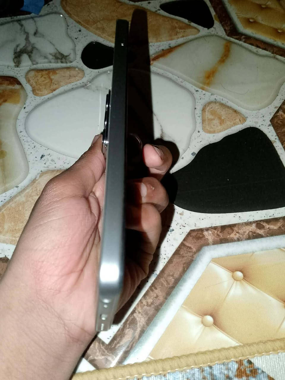 السلام عليكم جهاز للبيع
الجهاز نظيف وعلي ما مفتوح بيه اي شيء 
سعره 130 وهذا رقمي***********
