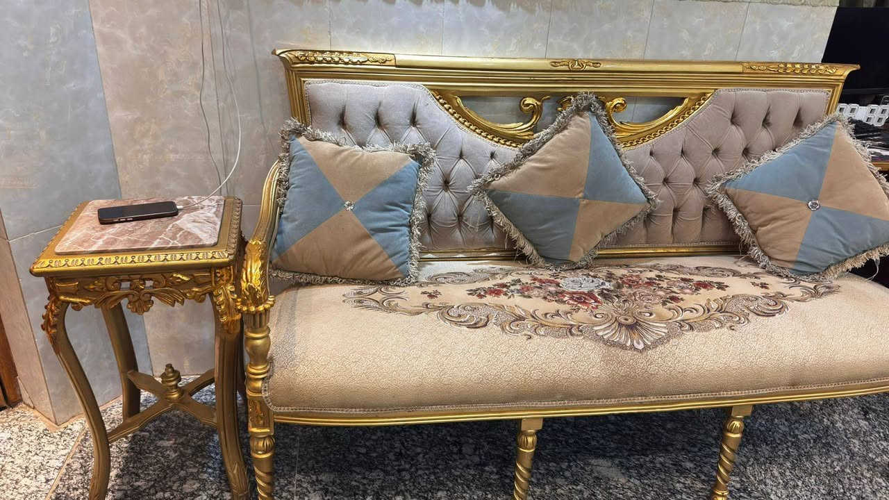 تخم مصري زان عشره مقاعد مستعمل مع طبلات مرمر طبيعي طبله وسطيه وطبلتين جانبيه
مع فاترينا للبيع


**إذا كنت صاحب هذا الإعلان وتريد حذفه لأي سبب، رجاءا أرسل رسالة إلى الدعم الفني**