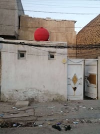 بيت 100 متر طابق ونص بصف الركن مفتوح على ساحه ركن مدرسة البراق البيع ع...