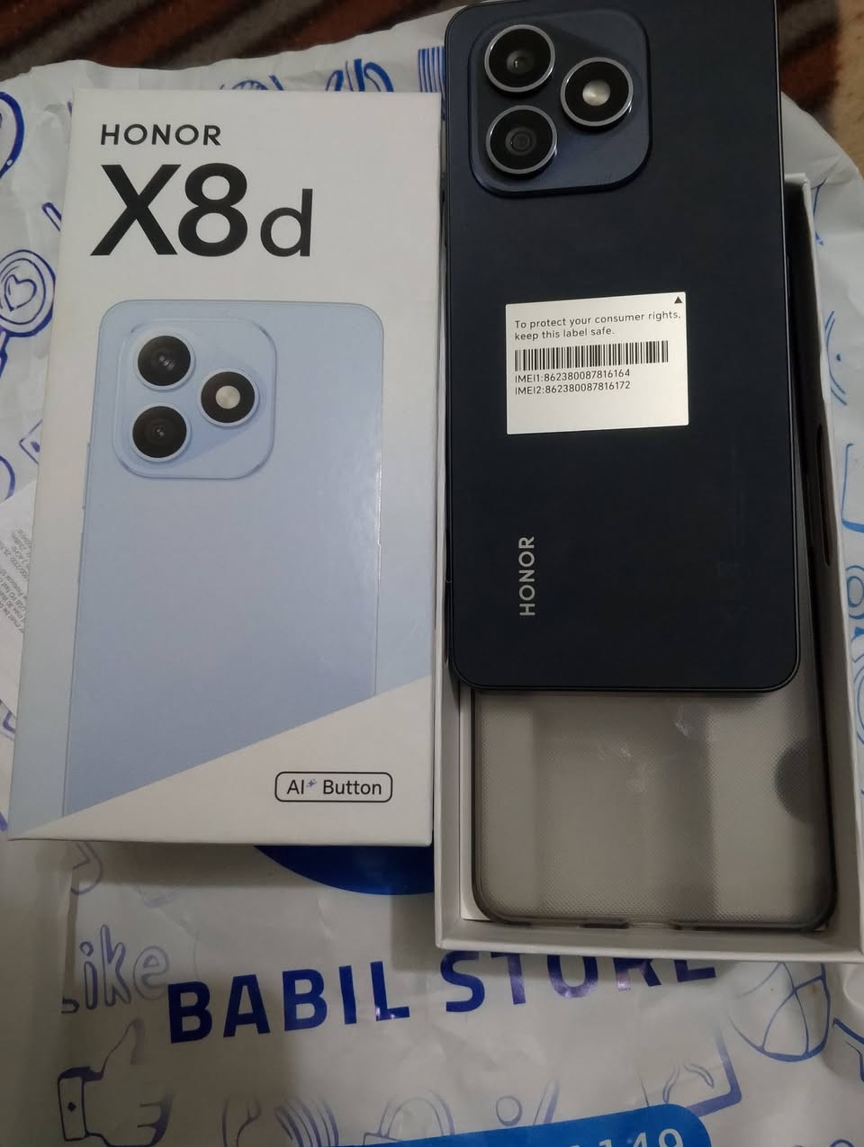 السلام عليكم موجود هونار x8d 
ذاكرة 256 مستخدم سبوع للبيع اليفيده يرسلني ***********
