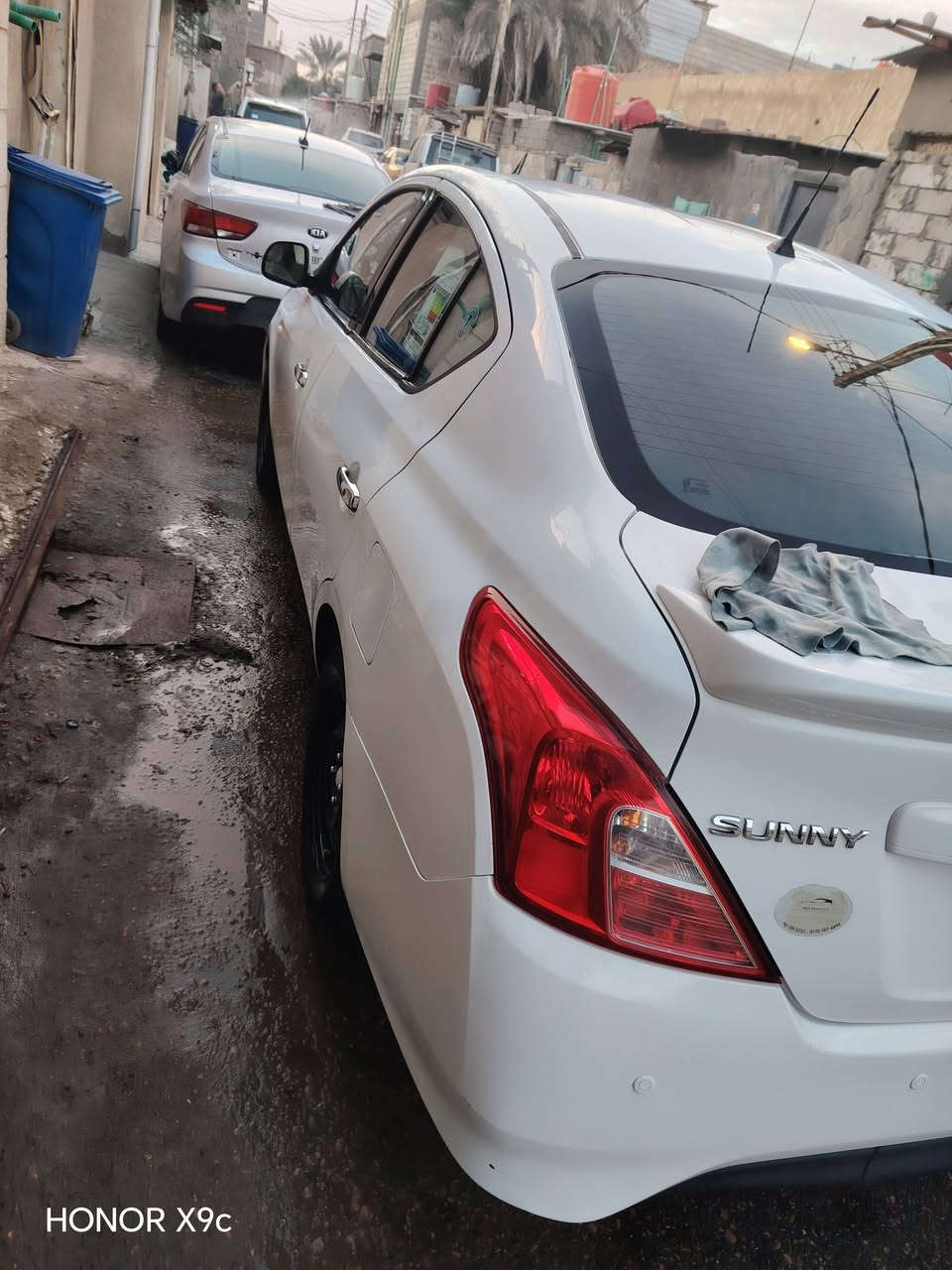 ***********            ***********.     نيسان لبيع 21بيه باب اسايق تبديل مو نفس الون تجاري وبيه بارد شوف العين السنويه شهر السابع  هاي السنه بسم نور البصره معروفه اشركة  السعر 110وبيه مجال
