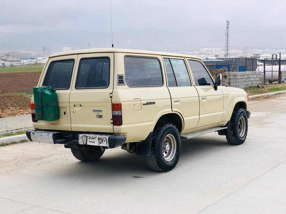 جوابی نامەنایەمەوە
ئەم سەیارە بۆڤرۆشتن
لاند گرۆزەر 
مۆدێل:1985
2ئێف چوار گێڕ 
ئاڕم بلاستیکی سلێمانی
ئاڕم ئەوەلیات بەشەرت
گێڕ و مەکینە و ئەگسل 
دەبڵ ئەگسل بەشەرت
کارەبای مەزبوتەوبەشەرت
تنوتۆڵی بەشەرت 
چوارتایەی لۆکی لەژێرایە
سەیارەکە دەعمولێدراوی نیە 
پێشودوای کەپسە شانوسەقفی هیچی پێوەنیە 
کامل بۆیاخەبۆجوانی
سەیارەکەماڵی دۆستەو زۆر ڕێکوپێکە 
سعر:36گەڵا
شوێن:سلێمانی
ژ.م:***********
ژ.م:***********
ئەدمین🌹 السليمانية, العراق
