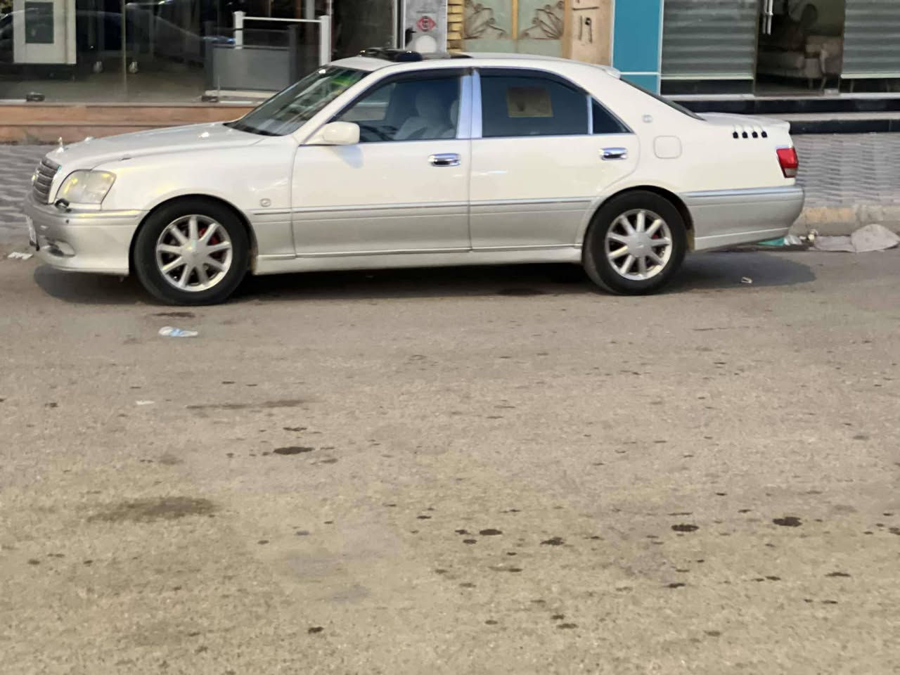 جنون البيع محرك ديفورالكبيره شاصي 175رقم دولي بصره بسمي سنويه 27مكاني الناصريه ***********
