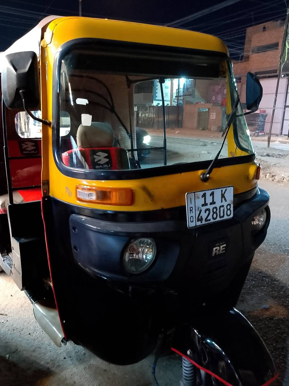 سلام عليكم تكتك 15 كامله مابيها اي نقص تعمير جديد مصبوغ عام جماليه مو ضرر تكتك خير من الله كهربيات كلها شغال باتري جديد ضفيره جديده دبلات لويات كله شركه وجديد سعر 5 وبيها مجال لطيبين مكاني حسينيه رقم ***********
