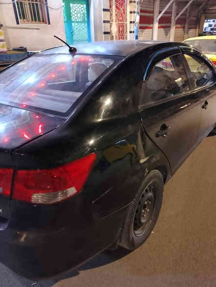 السلام عليكم سيراتو خليجي 2012 بيها الهلالات الخليفة واحد بي طخه صغيره و الثاني بي بارد سيارة جاهز على آخر حباية رقم بغداد دولي تحويل مباشر كيرومكينة وحدادية مكانه 1600 نظيفة فول  الاستغفار اتصال. *********** السعر 78
