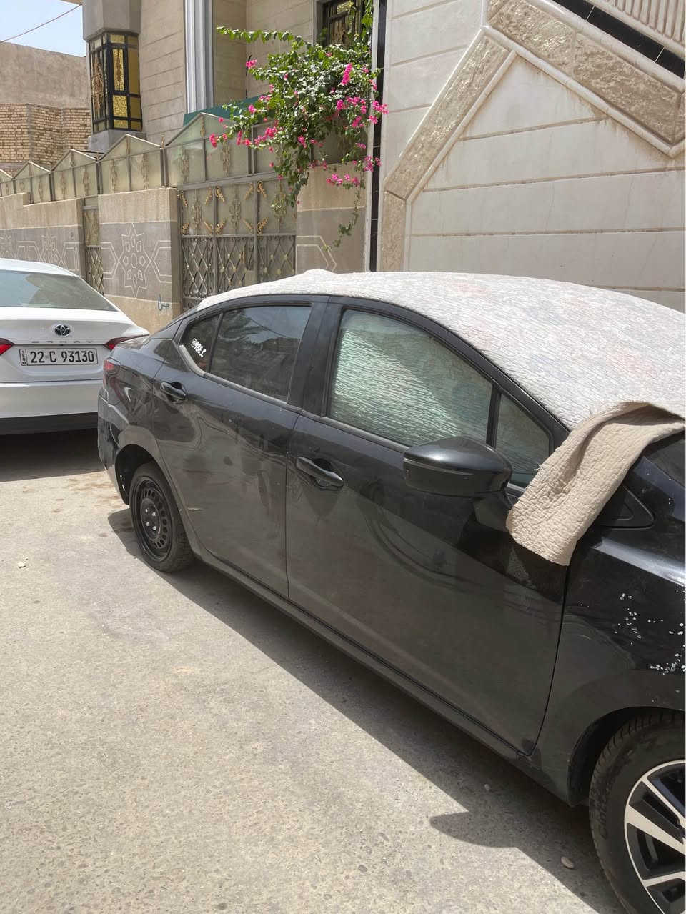 السلام عليكم نيسان فيرسا وارد امريكي 2021 رقم بصره ب اسمي تحويل ثاني يوم السياره بيها حادث ابيعها على حادثها موضح بالصور السياره اكفلك مكينه كير قماره تكم صندوق جاملغات خلفيه كفاله ذني السياره تشتغل وتمشي مابيها شي بس بيها حادث رايدها ب 80 وبيها مجال بسيط والله يعوض مكاني بصره زبير *********** الزبير, البصرة
