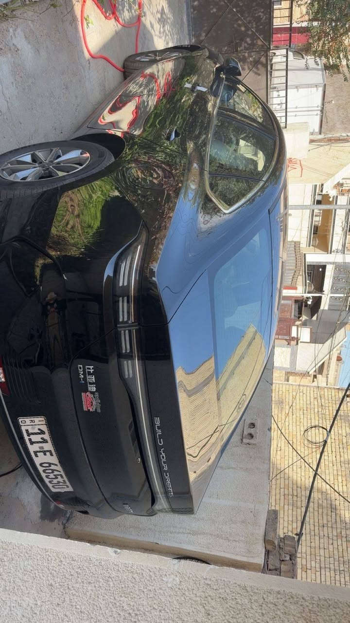 بي وايدي دستروير لون اسود ملكي 🖤 اغلى من الابيض
🔥🔥🔥19.600🔥🔥🔥 
(صافي بدون اجور الدلالية)
مرقم بغداد بسمي تحويل ثاني يوم 
  ديسترويرBYD 2025  زيروو 

♦️محرك 1500cc
♦️HEV كهرباء+بانزين+شحن
♦️دخول ذكي بطاقة NFC
♦️كشنات جلد ابيض رياضي
♦️قطعتين تبريد
♦️كير ماوس
♦️بصمة زجاجية
♦️انظمة قيادة
♦️هاند بريك كهرباء + اوتوهولد
♦️ستيرن رياضي
♦️شاشة وسطية قلابة
♦️كامرة خلفية
♦️ اغراض الاصليه موجوده 
موقع بغداد السيديه 📌
‏‎للاستفسار يرجى الاتصال على الرقم ☎️:
‏‎للاستفسار  *********** متواجد في الواتساب
