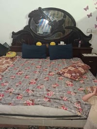 غرفة نوم • قابل تفاوض • بغداد