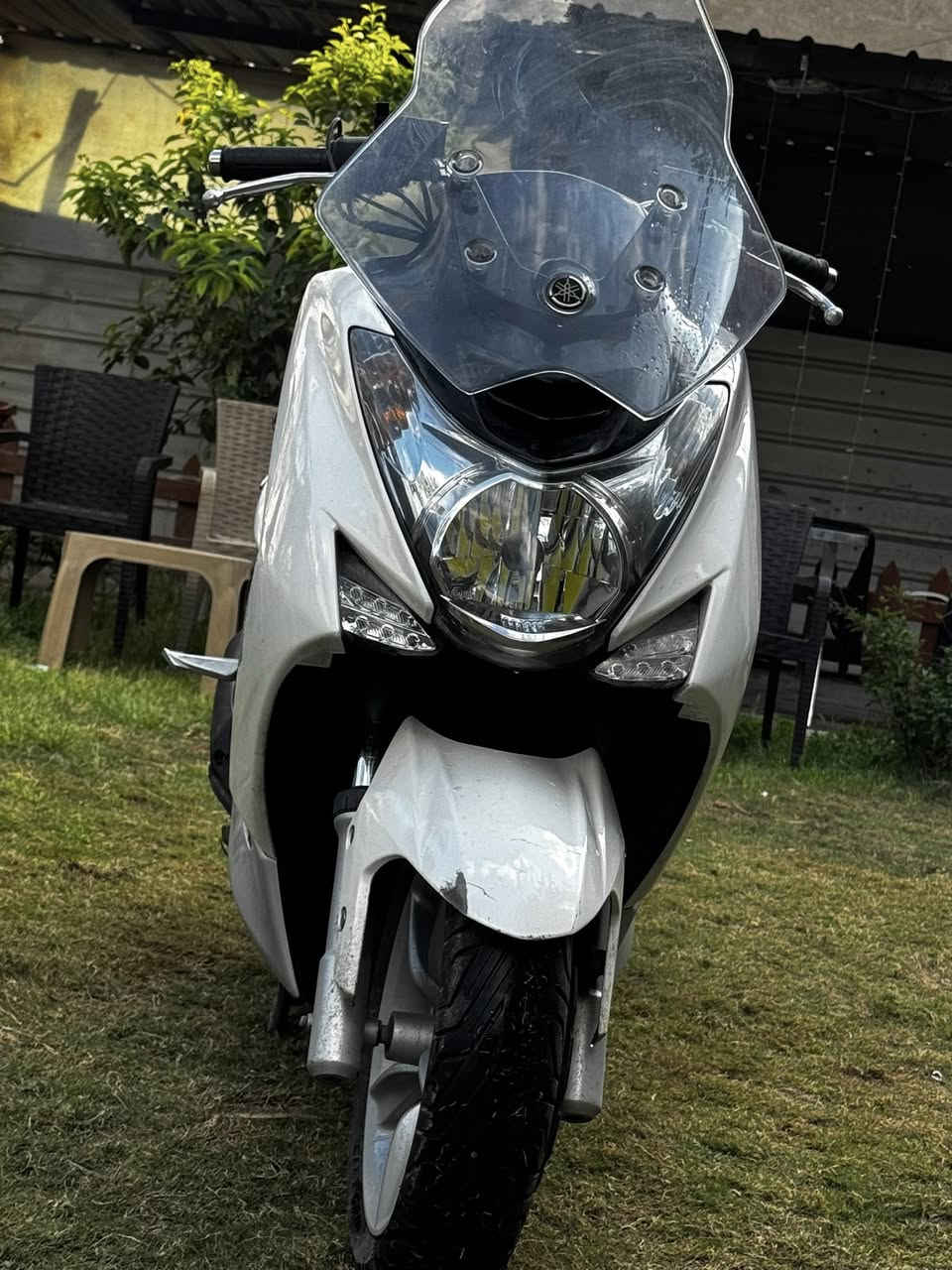 سلام عليكم دراجه ماجسته إس رمبه جديده لبيع 14ورقه بيه منفيس الاصلي وجيب فيتر وتاخذه من باب البيت ***********عنوان بلديات
