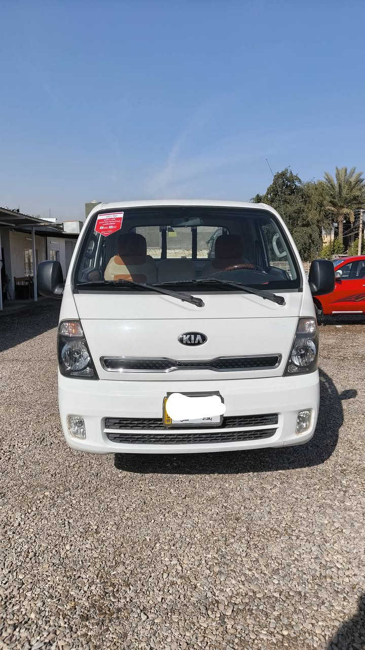 سلام عليكم للبيع كيه موديل 2018  رقم بغداد ألماني مشروع وطني تحويل مباشر مكفوله كفالة عامه شاصي بليته تخم تاير جديد صدر جديد مكينه لاتنقيص لا تبخير تبريد ثلج سياره جديد ومال جناي السعر 123 وبيه مجال للشراي قليل للاستفسار اتصل🗣📲📞
‏‪0770 750 7591‬‏
