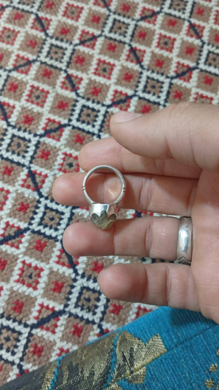 ‎سلام عليكم محابس فضه عيار 925 مكان ميسان الاستفسار ***********‎ Singapore
