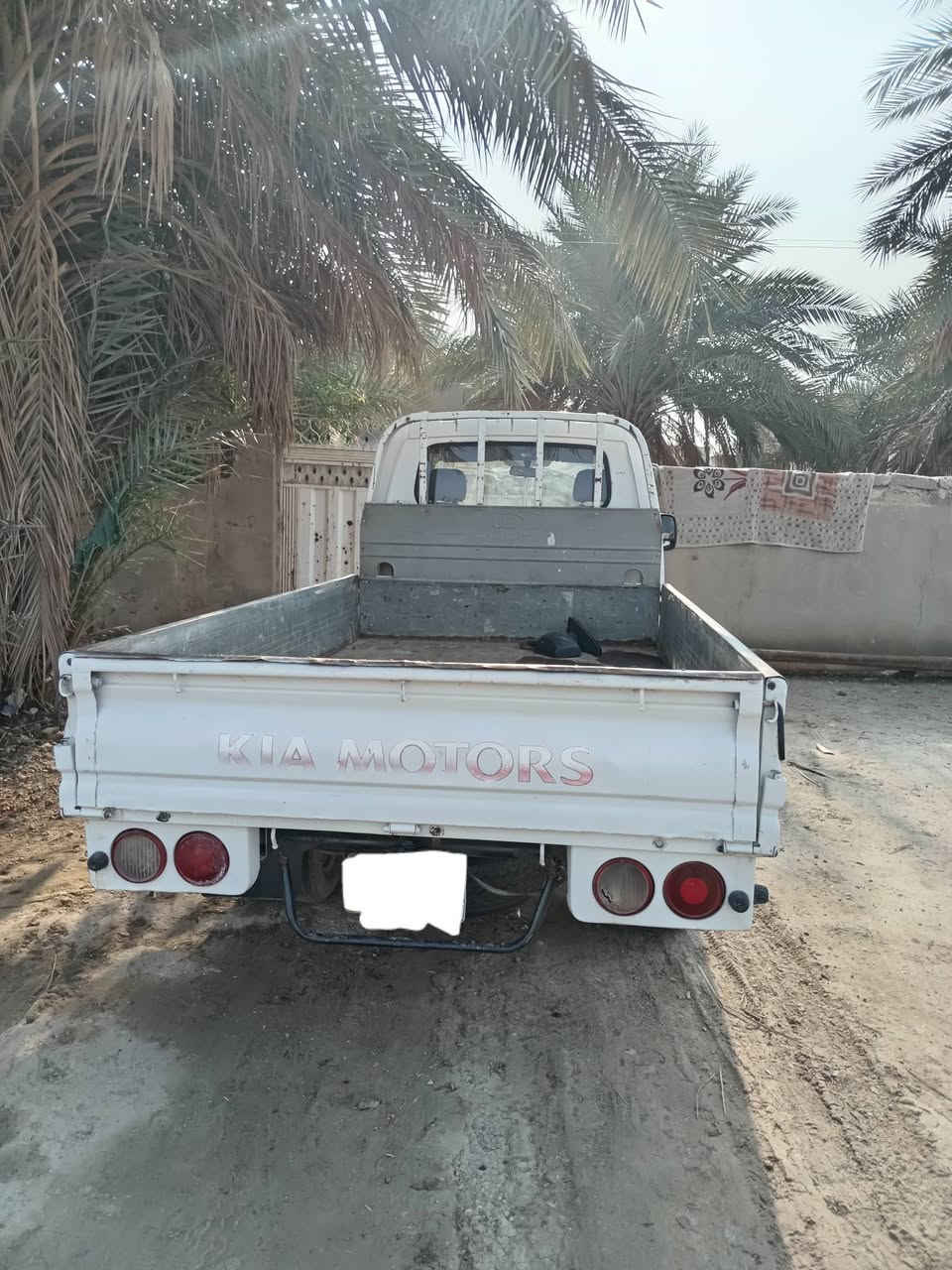 للبيع كيا حمل موديل ١٤ رقم قادسيه سنويه @٢٩ م ***********
