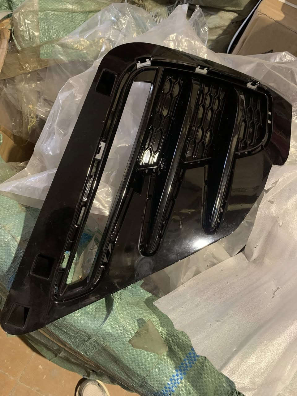 كفر بلوجكتر.  اريزو 6 ✔️
تصال***********☎️.  بغداد سنك 📍 يوجد توصيل 🚚
