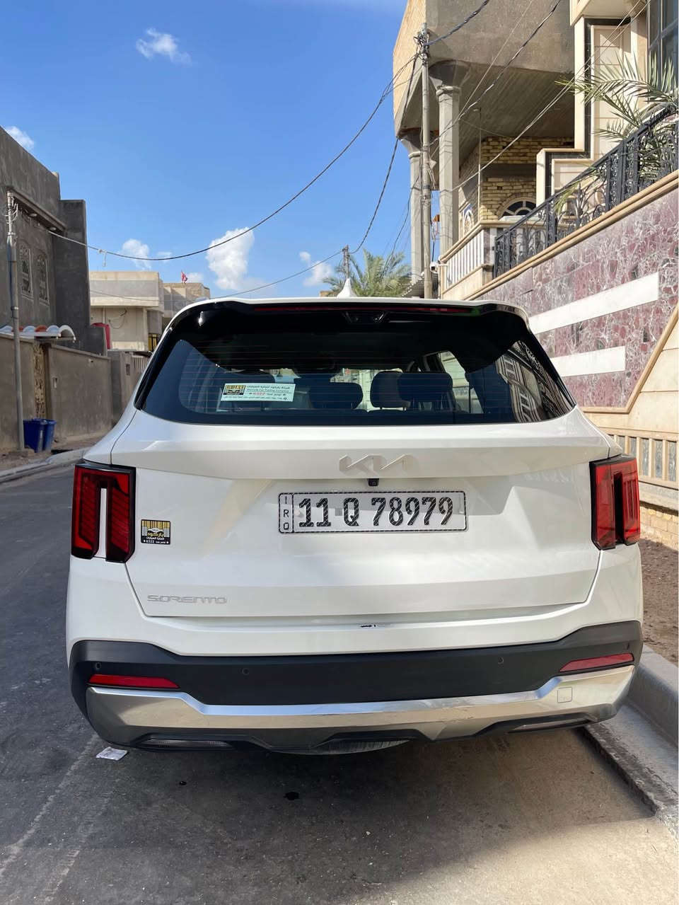 كيا سورنتو وارد خليجي ماشية ٥٨ الف وقابل للزياده ويل عشرين بيهه ضربه بصفحت البكلايت الايمن 
رقم ***********
مكان البصره البصرة, العراق
