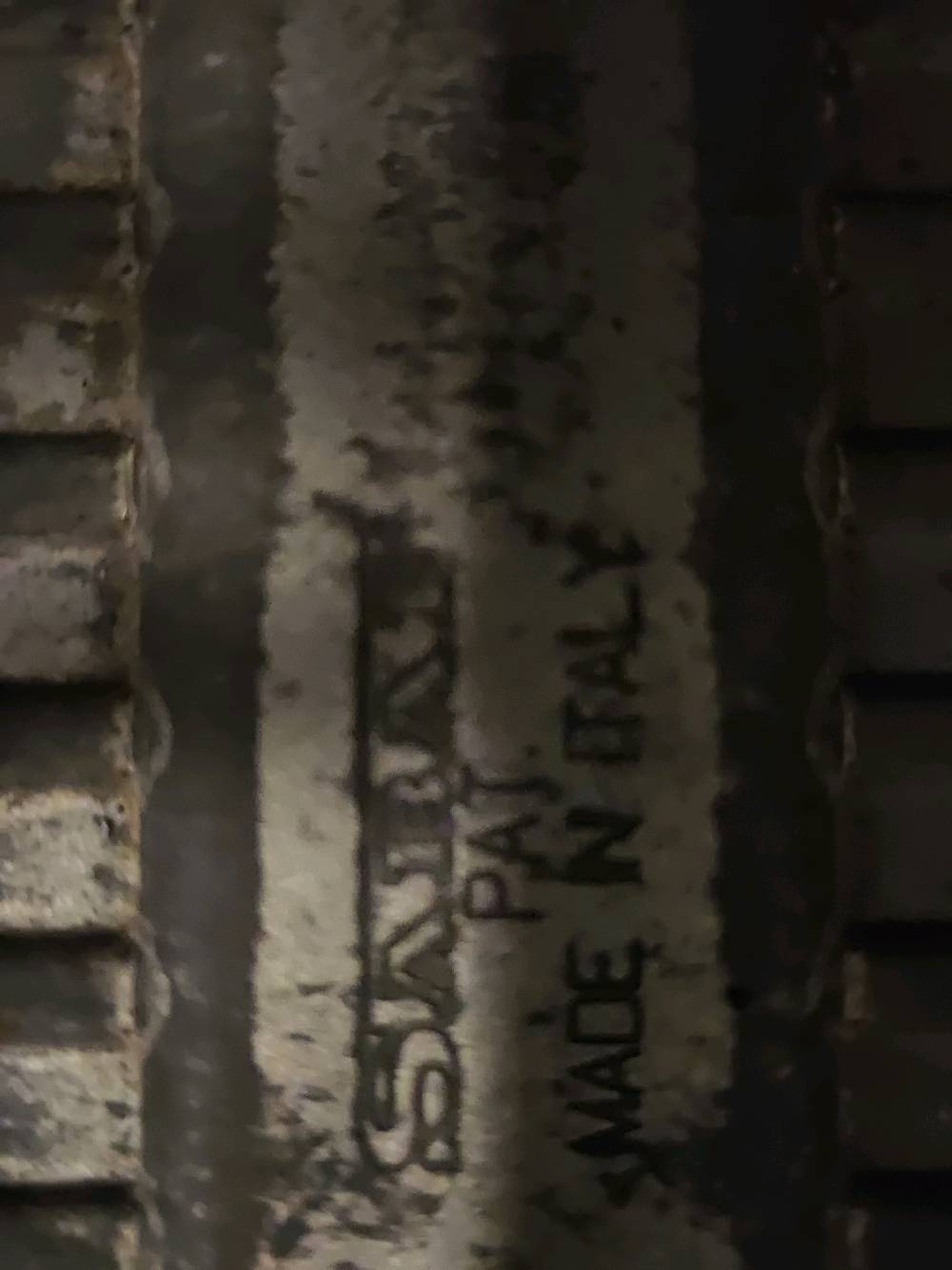 فرن كهربائي غازي  صنع ايطالي  مشتريته ب 500 الف اريده ب 250 الف مكاني 
بارك السعدون 