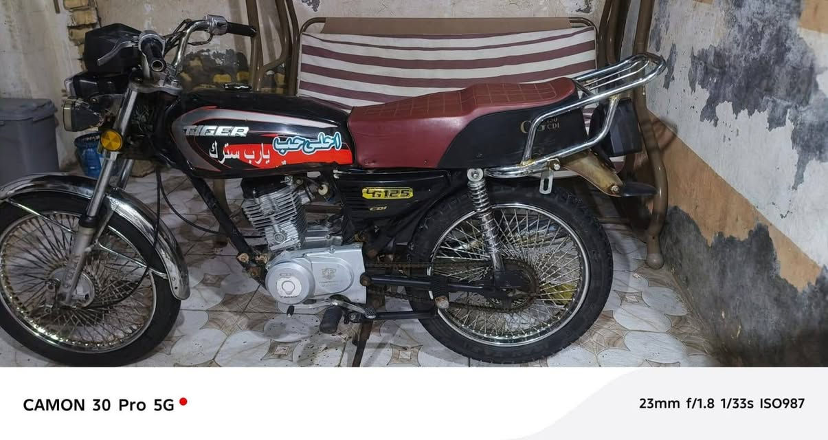 سلام عليكم درجة تايكر موديل 20 للبيع الورق سكنر  الدراجة عوزه شويه ترتيب السعر 500وبيه مجال مكاني نجف كوفه


**إذا كنت صاحب هذا الإعلان وتريد حذفه لأي سبب، رجاءا أرسل رسالة إلى الدعم الفني**