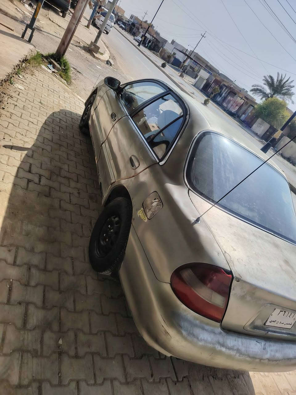 السلام عليكم للبيع او مراوس حسب القناعه سياره سوناتا موديل 2000 كير محرك شرط رقم فحص صلاح الدين بدون وكاله وتحويل صدر جديد لايت عالي ناصي مسجل 4 سماعات جدد باور شغال ماسحات شغال اسياره جاهزه وحيل حلوه ومال جناي ماتصرف عليهه ربع اسعر18  مكاني الشركاط @ ***********
