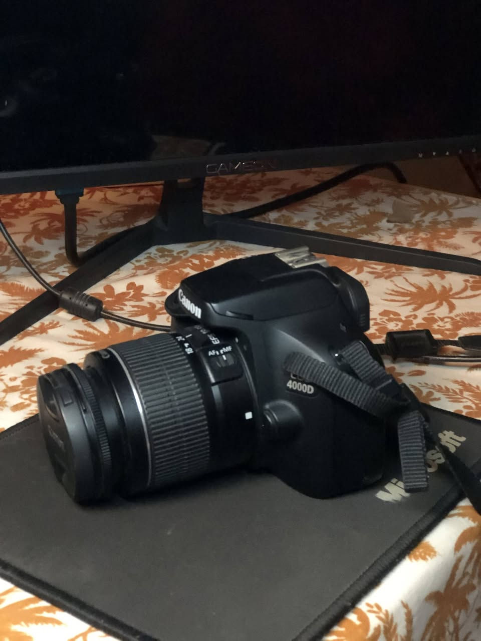 سلام عليكم.. كاميرا كانون 4000d للبيع 
الكاميرا كلش نظيفة وخدش واحد ما بيها

ملحقاتها :
1. شاحنة بطارية  ( مو أصلية بس نوعية زينه وما اذتلي البطارية)
2. الكارتونة الخاصة بالكاميرا
3. رام 16GB سانديسك
4. بطارية وحدة
5. عدسة 18.55

🟥مراح انطي بيها سعر قيم واكتب سعرك 🟥


**إذا كنت صاحب هذا الإعلان وتريد حذفه لأي سبب، رجاءا أرسل رسالة إلى الدعم الفني**