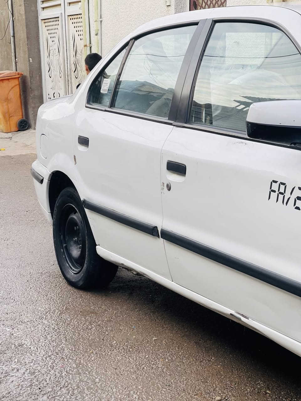 مراوس بادوات اي سياره ما يهم تفاصيل داخل الصوره
