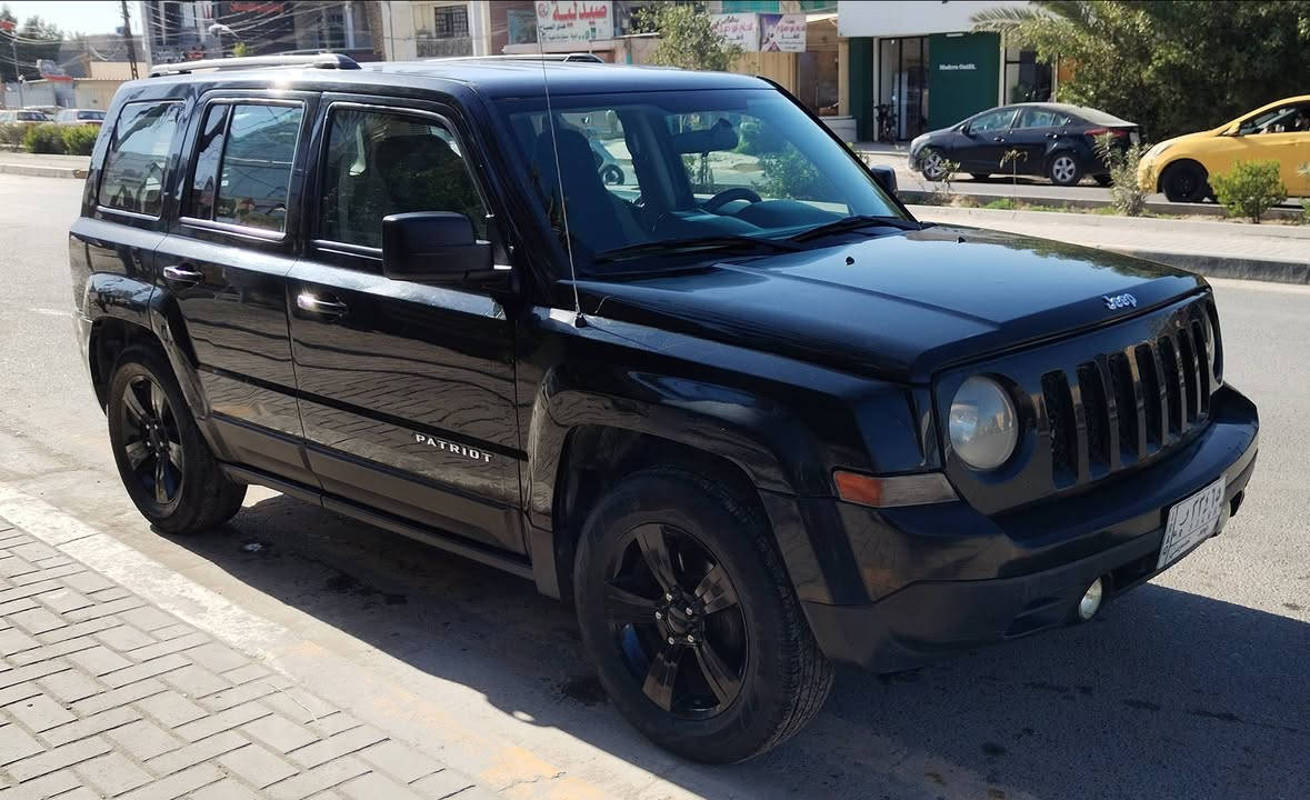 جيب باتريوت ٢٠١٥ محرك ٢٤٠٠
حادث أمريكا خشم جاملغ فقط الأيسر 
ليبل واحد بدون لاتبديل ولا صبغ سيارة بلادية 
كير محرك صدر أمامي و خلفي تبريد جاهزة كامرة وشاشة تخم تاير مغلف الأرضية جلد
رقم بغداد بسمي *********** بغداد الكرخ
السعر على الواتساب
