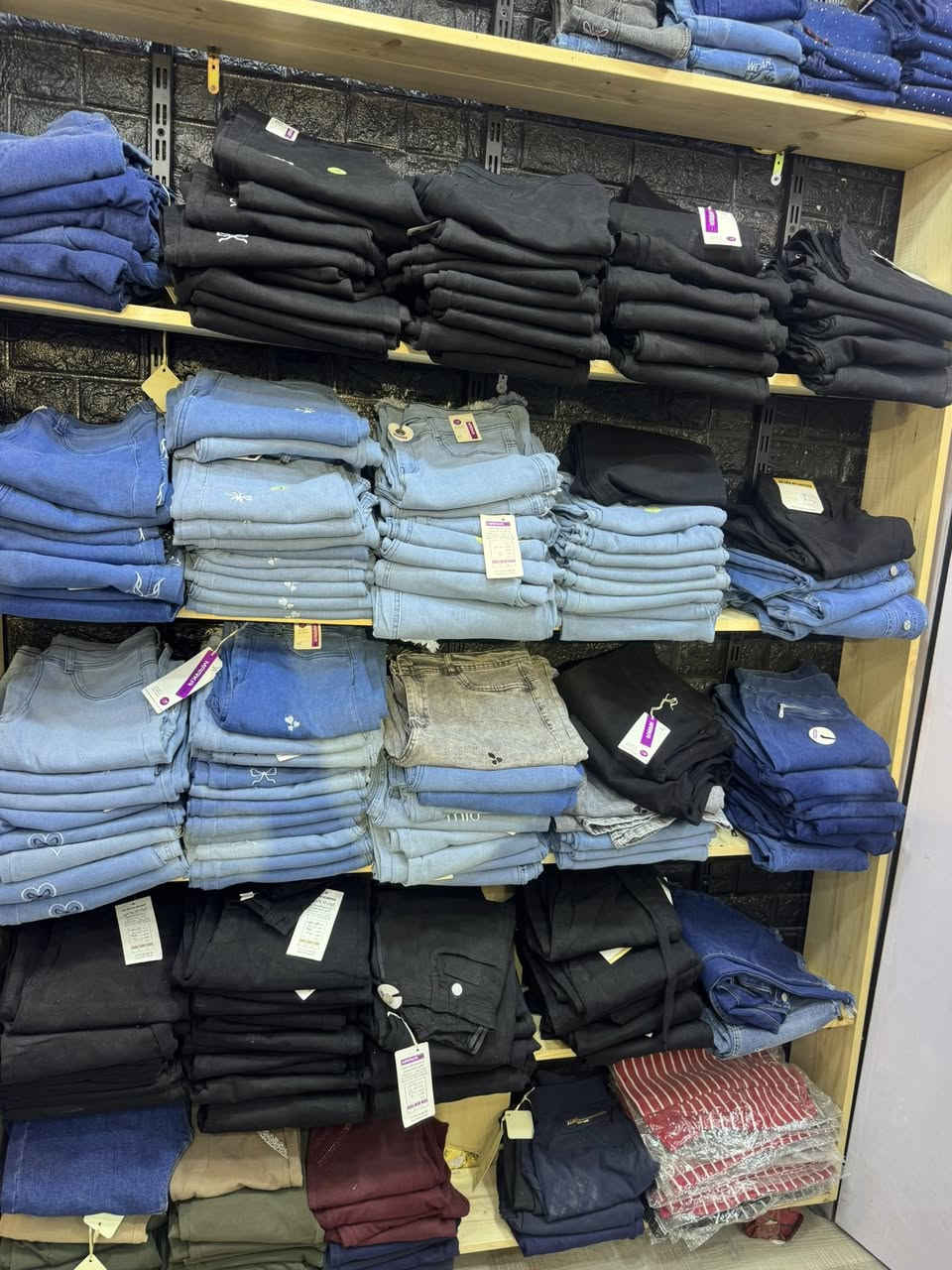 تصفيه بضاعه ثكيله كله تركي وبسعر نص جمله تركيا فساتين قمصان سوتات بناطير حينز عدد 2000 قطعه عنواني بغداد رجاء الموشراي ليكولي ممكن الصور اترجاكم بروح موتاكم الي يدور ب3000 وب4000 القطعه ليطبلي واكون ممنون منكم


**إذا كنت صاحب هذا الإعلان وتريد حذفه لأي سبب، رجاءا أرسل رسالة إلى الدعم الفني**