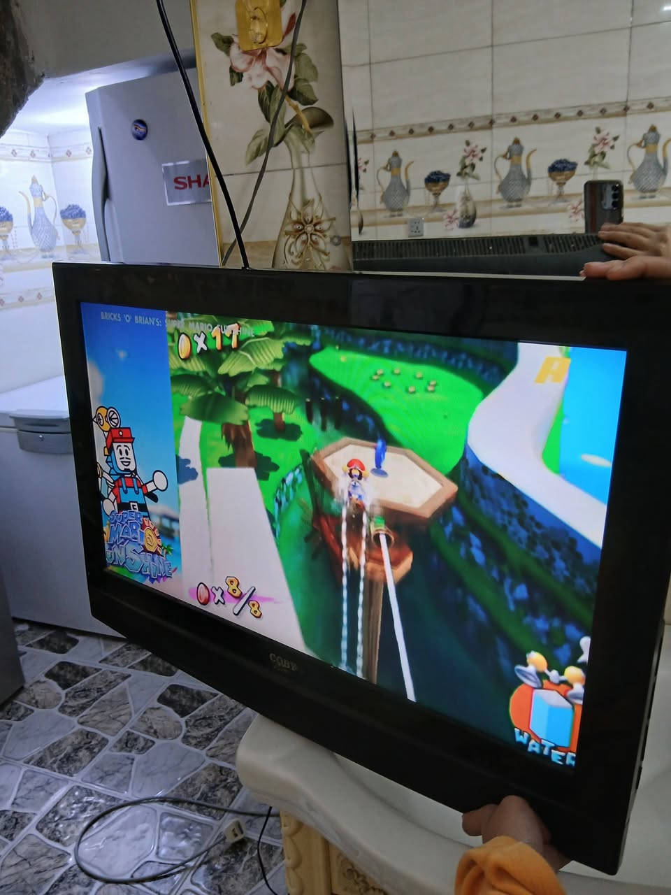 غراض مستعمله نظيفه جدا للبيع كلمن وسعره المراسله خاص او الاتصال ***********مكاني بغداد مامتواجد عالفيس
