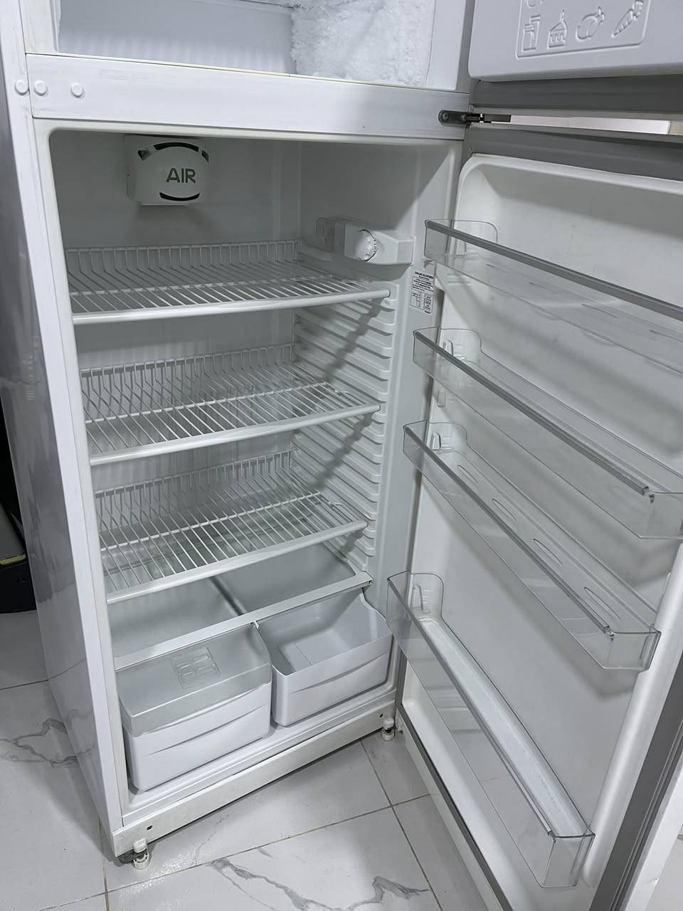 سەلاجە18قەدەم بۆفرۆشتن لە سلێمانی 
غازوو ماتۆڕی شەریکەیە دەسکاری نەکراوە پاکوو جوانە
***********
