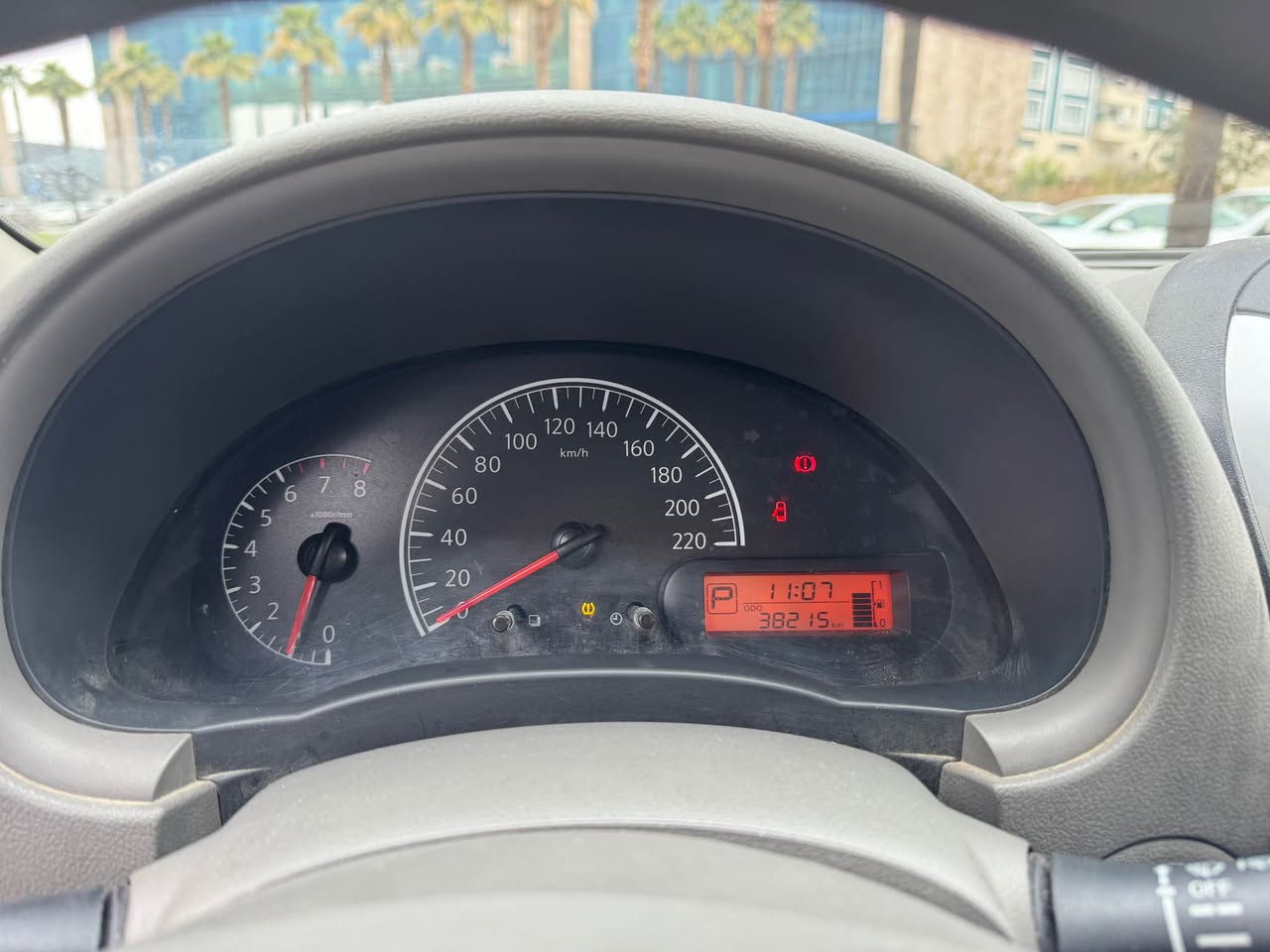 Sunny 2023
نیسان سنی یەدە نیکل و ٢ جام کارەبایە زۆر خاوئنە ٣٨ هەزار رۆییە سفری ئیرەیە سبوخ و ساردی نیە بەس ٢ قۆپی گجکەی لە سەقفی هەیە و دەعامی کەمەک شوختی هەیە 
داوای ١١٥ لئ دەکەم و مەجال تکایە بەس تەلەفۆن *********** أربيل, العراق
