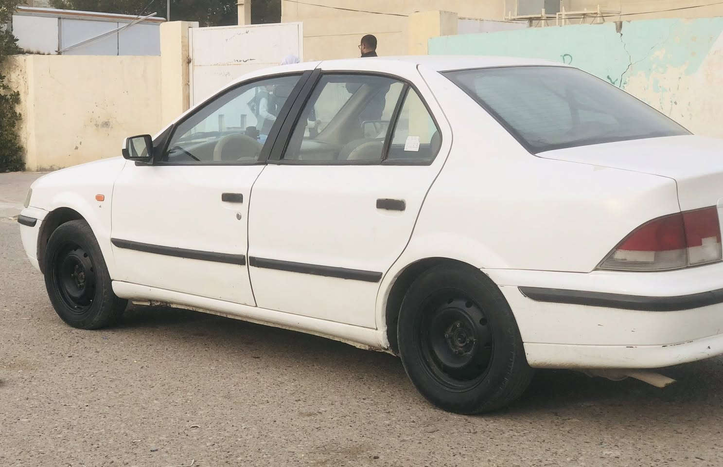 سلام عليكم سمند للبيع موديل 2011 بابل بلاديه مكينه كير كفاله تبريد تخم تاير حداديه كله جديد جاهزه مابيه نقص السعر 41وبيه مجال مكان كربلاء الحر الاستفسار   *********** غ متواجد عل فيس
