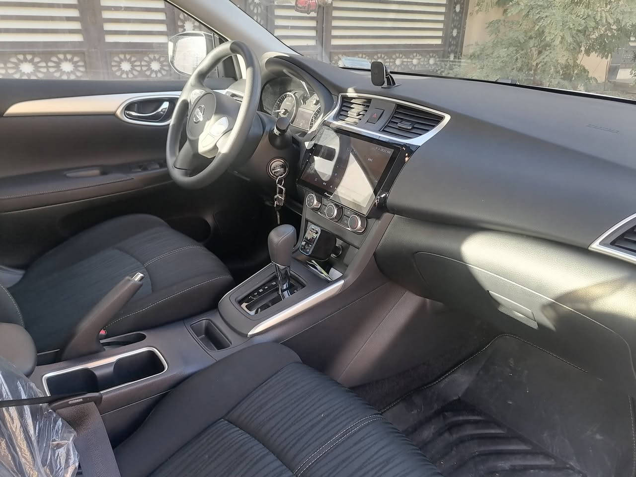 السلام عليكم
نيسان سنترا وليس سيلفي ٢٠٢٥ أربيل

الداخل مخمل اسود

ماشيه ٥٠٠٠ كيلو كفاله عامه

السعر ١٣٠ قفل

المكان الانبار / الرمادي

***********
