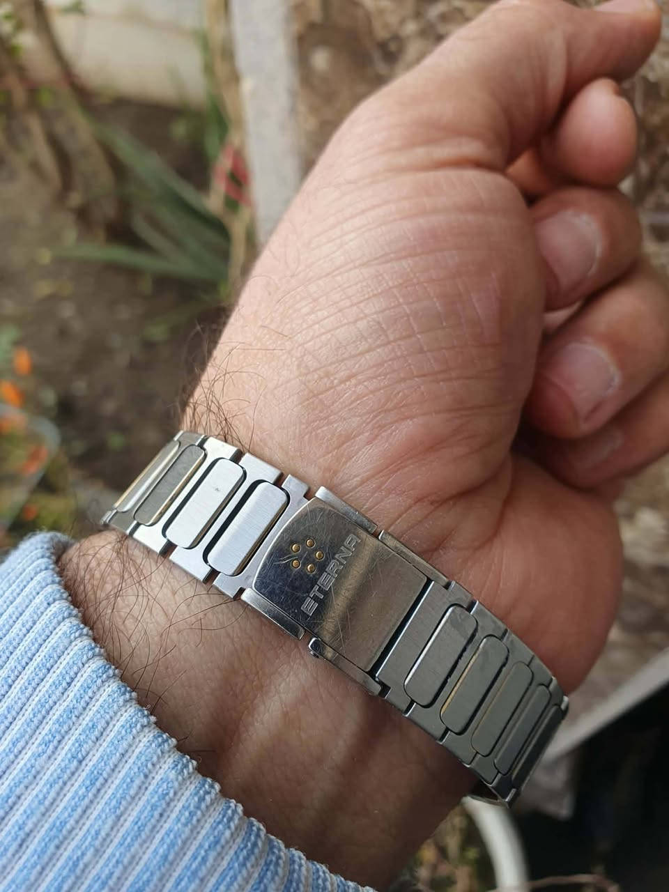 ١٦٥ دولار اتيرنا كورتز شبه قشطهالابعاد ٣٤×٣٦ اجزاء الساعه كلها بلاديه ...نظافه ممتازه


**إذا كنت صاحب هذا الإعلان وتريد حذفه لأي سبب، رجاءا أرسل رسالة إلى الدعم الفني**