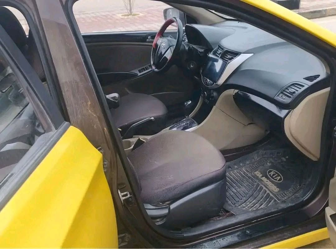 اكسنت موديل 2016محرك 16 gti كيرat  توماتيك ضرر مبدل بوند اصلي بدون دواخل رقم نينوى جديد سنويه جديده كابون بانزين شرط سيارة مال جناي شرط التحويل #السعر_97وبيهامجال شاري اتصل على الرقم ***********مندوب الثقه باادارت ابو محمود بيع سريع عندك سياره تريد تبيع ارسل صور السياره على الواتساب ***********موصل الايسر
