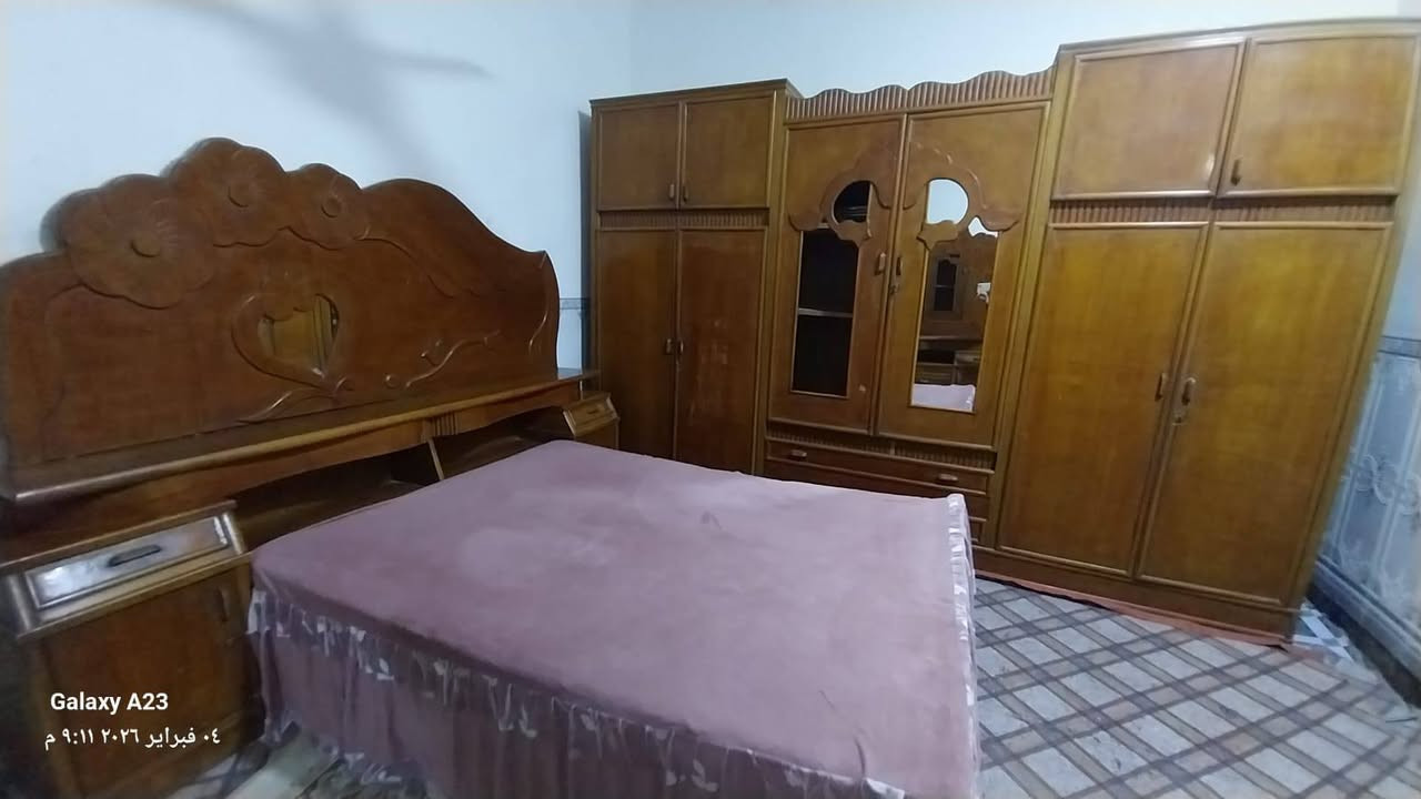 السلام عليكم غرفت نوم لبيع سعر  550 منطقه اطفيل ***********
