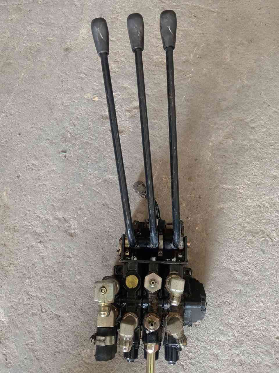 كونترول 3حركات ياباني تفصيخ العنوان كربلاء الحي الصناعي ***********
