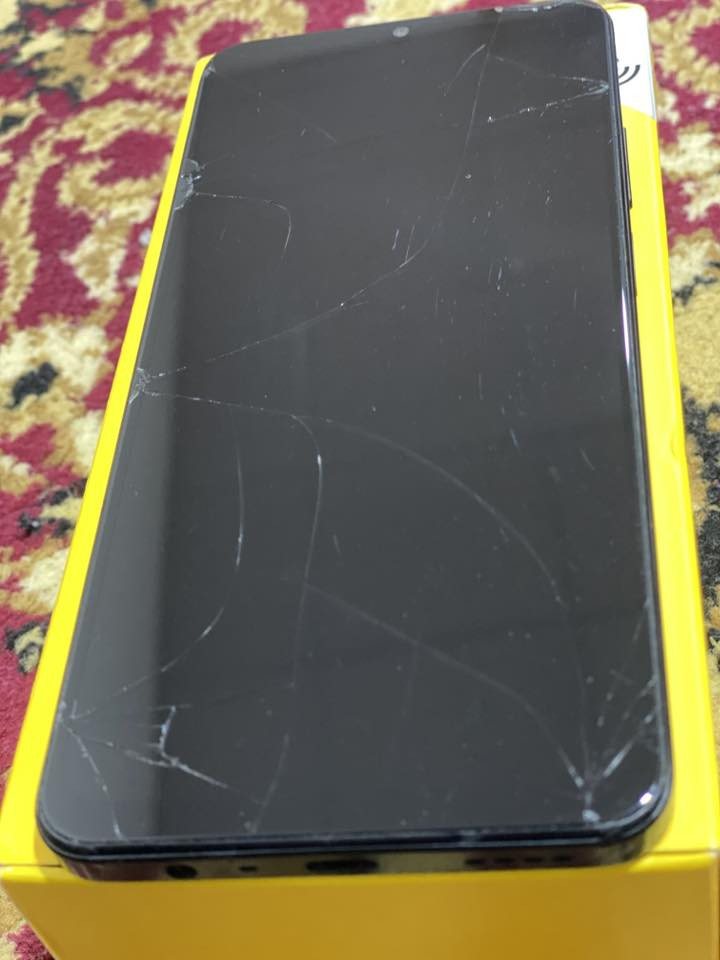 سلام عليكrealme c53 لبيع مبدل شاشه لتواصل على هاذ الرقم ***********
