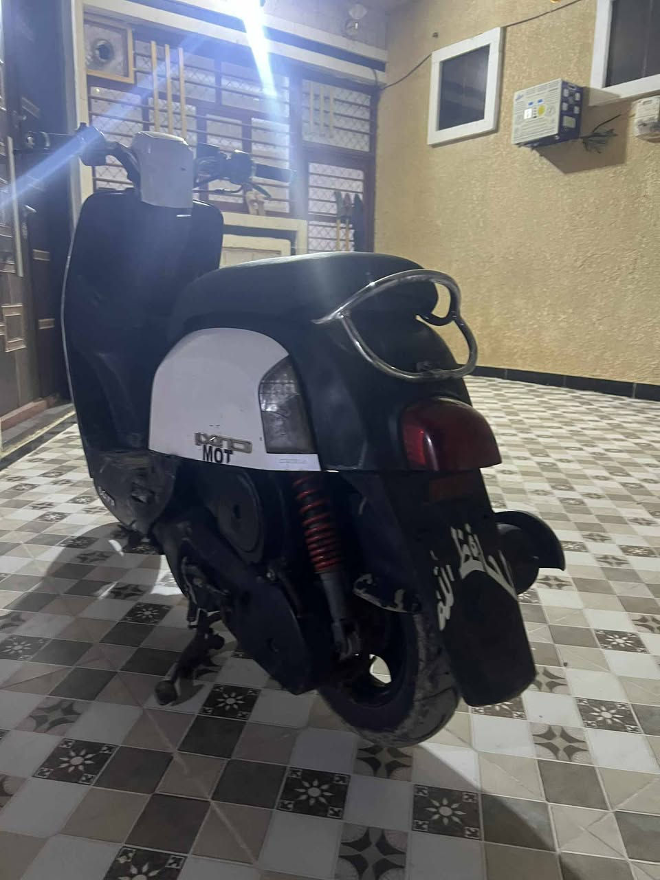 سلام عليكم دراجة للبيع لتصال ***********
