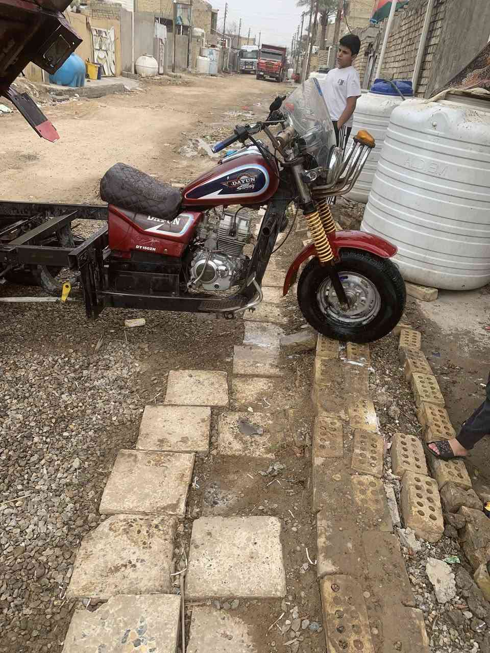 للبيع موديل 21 لكشرً كدام لعين مال شغل محرك البلادي شرط مكفول ونشاطه وشلعه فول مضيف شاصي اكسل مال جمره مكانها بغداد النهروان 
سعر 1100 وبيها شي قليل وبلخدمه 
***********
