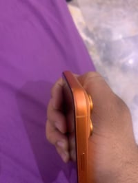 آيفون ١٧ برو ماكس • ٢٥٦ • شاصية مضرب