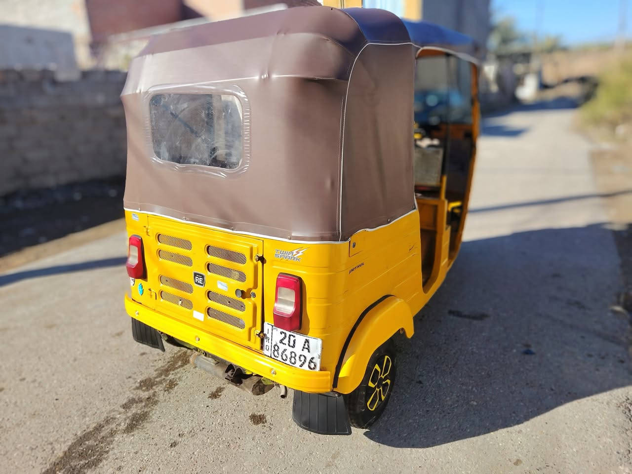 سلام عليكم ورحمة الله
تكتك لبيع موديل ٢٠١٩ رقم ديالئ انكليزي
تكتك بدون ضربه دوس معمره
مكاني بعقوبة الاستفسار ***********
ملا حظه مو شراي لا تتصل
