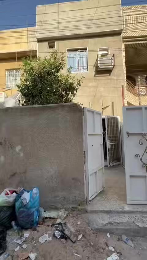 مشتمل ارضي  للايجار منطقة الصليخ ب600 خلف الكوخ يحتوي غرفه نوم وهول ومطبخ وخدمات ايجاره 500
للاستفسار***********
