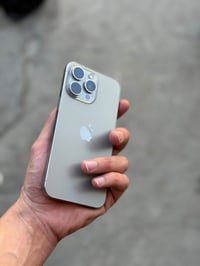 ايفون ١٥ برو ماكس • ٢٥٦ • بطارية ٩٦