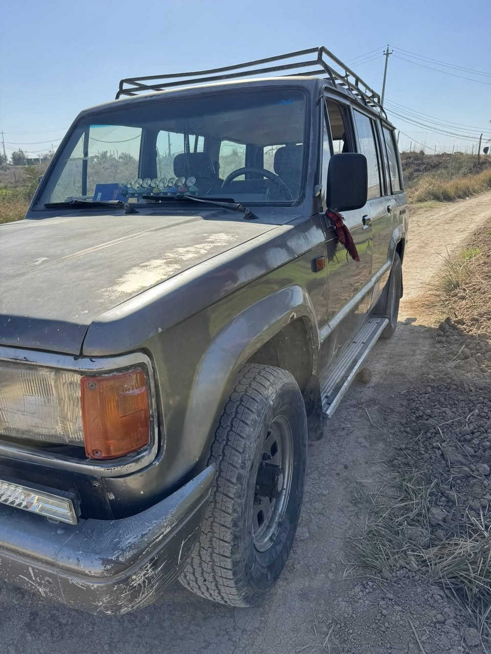 السلام عليكم سياره لبيع ازوزه مديل 1988 بيها مكينه وكير بطه حجم 3000 جاهزة ما ناقصه شي رقم بغداد سعر 30وبي مجال 
***********
